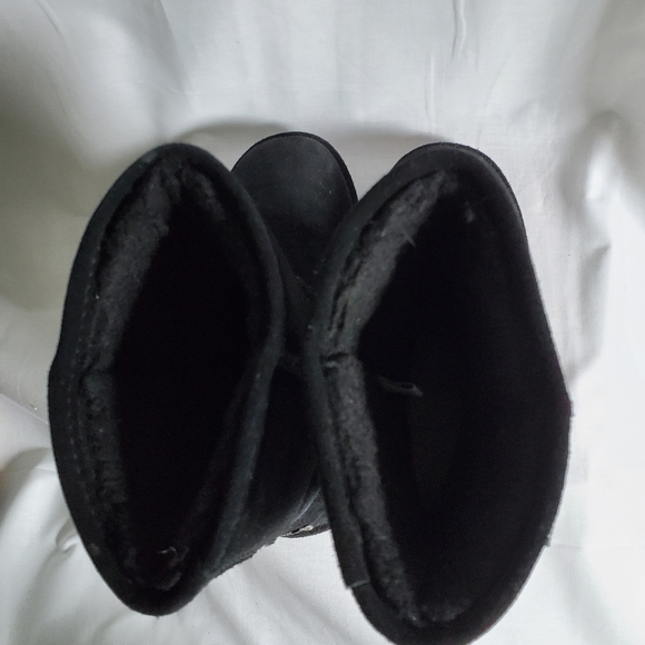 BearPaw winter boots USA size 10 Wide short. - Picture 8 of 12